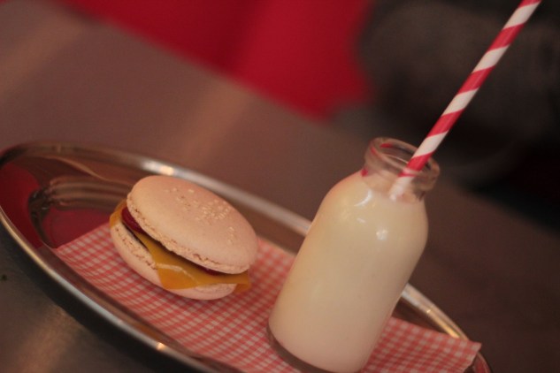 Burger & Shake Dessert